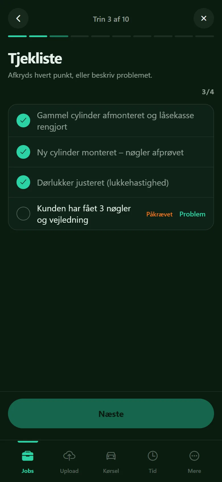 Arbejdsseddel i Crator-appen med en tjekliste, hvor teknikeren afkrydser punkt for punkt